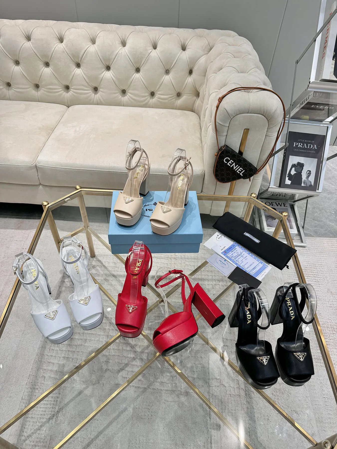 👟👟Ex-factory price 600👟👟 (imitation leather bottom-20) New arrival 👉Ready stock👈Remove the original board and make a 1:1 replica‼ ️The highest version ✅ Prada's early spring catwalk hot style 😘The latest spring style Thick heel square toe water platform series (genuine leather outsole) (simulated leather sole) A must-have for goddesses The upper and the feet are super beautiful 👉The upper is made of imported original calfskin, soft and textured, lining + foot pads, imported sheepskin lining, breathable and comfortable, private model water platform, heel, water platform 4M, heel height 13M Code number 35M-39M (34 40 41 42 customized, non-refundable and non-exchangeable)